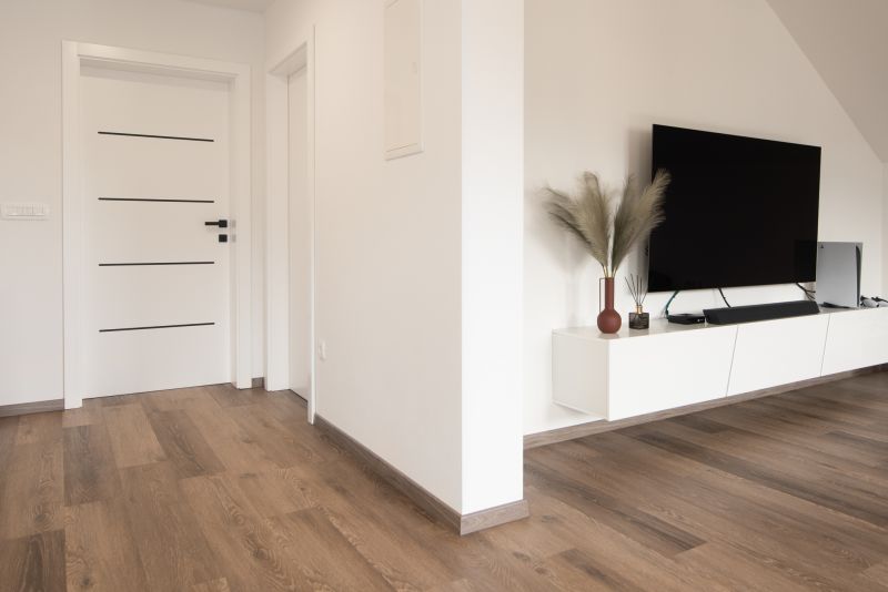 Laminate Floor Replacement in Ellendale, DE
